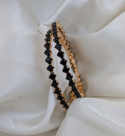 ✨ Gold Plated 2 Piece Bangle Set ✨
