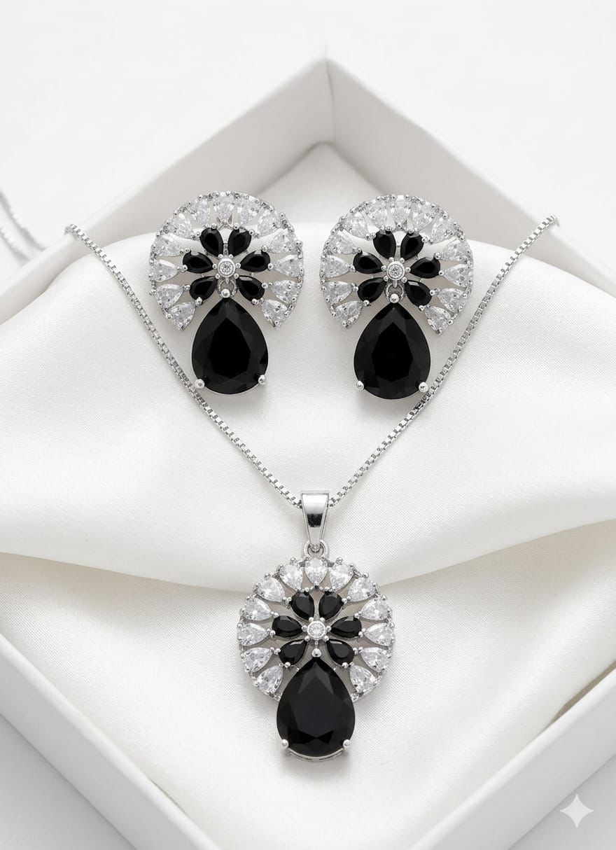 ✨ New Fancy Zarkon Locket Chain Set ✨