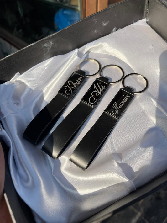 🔑 Customized Metal & Leather Keychain 🔑