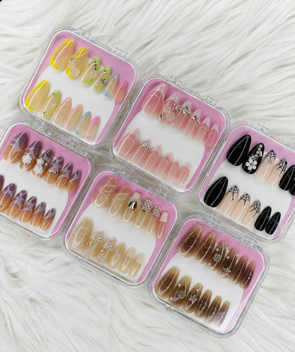✨💅 12 PCS Premium Nail Set 💅✨  🌸 Trendy & Stylish Nail Collection