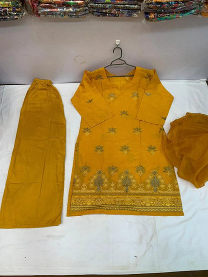 ✨💛 Women’s Yellow Embroidered Kurta Pajama Set 💛✨