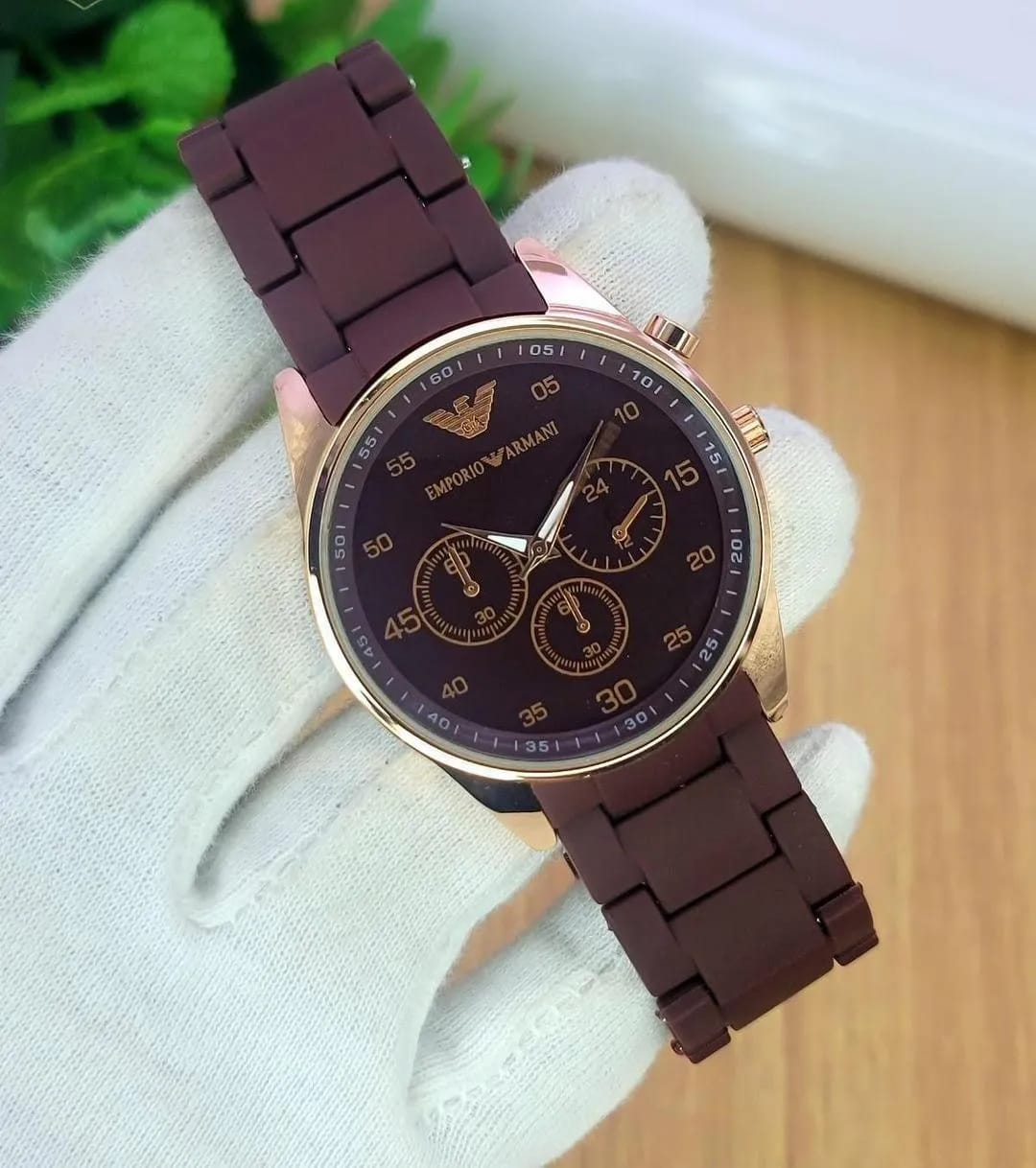 ⌚✨ Men's Rose Gold Chronograph Watch ✨⌚