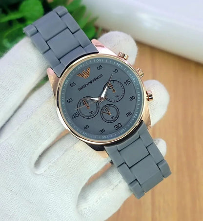⌚✨ Men's Rose Gold Chronograph Watch ✨⌚