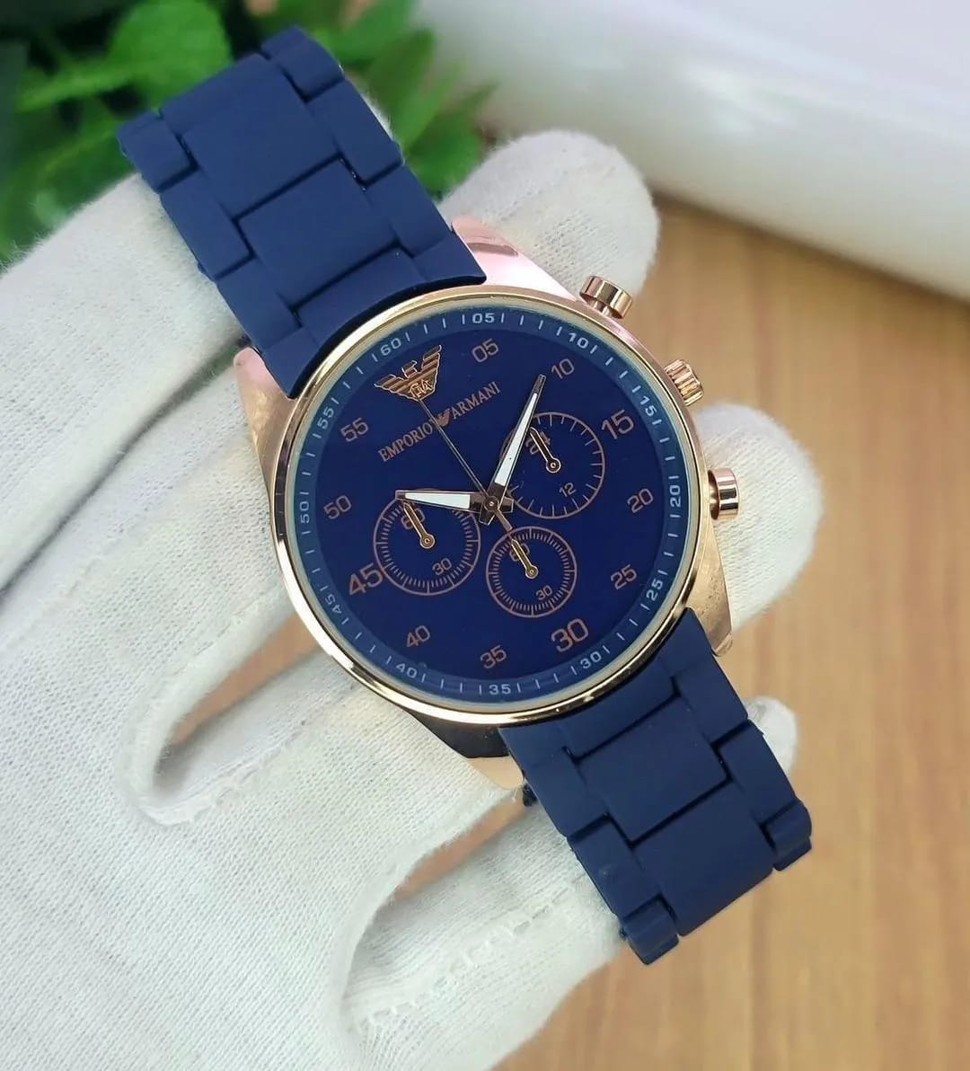 ⌚✨ Men's Rose Gold Chronograph Watch ✨⌚
