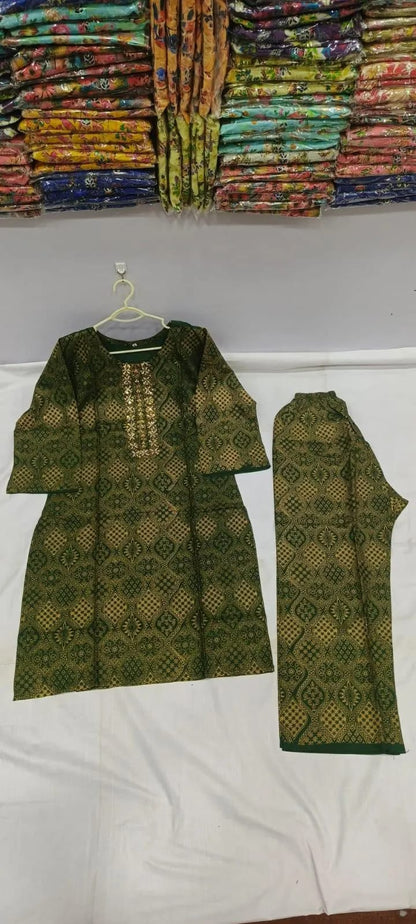 ✨💚 Green Embroidered Kurta Pajama Set for Women 💚✨