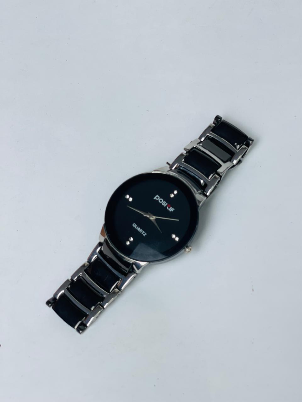 ✨⌚ Men's Stainless Steel Black Dial Quartz Watch ⌚✨
